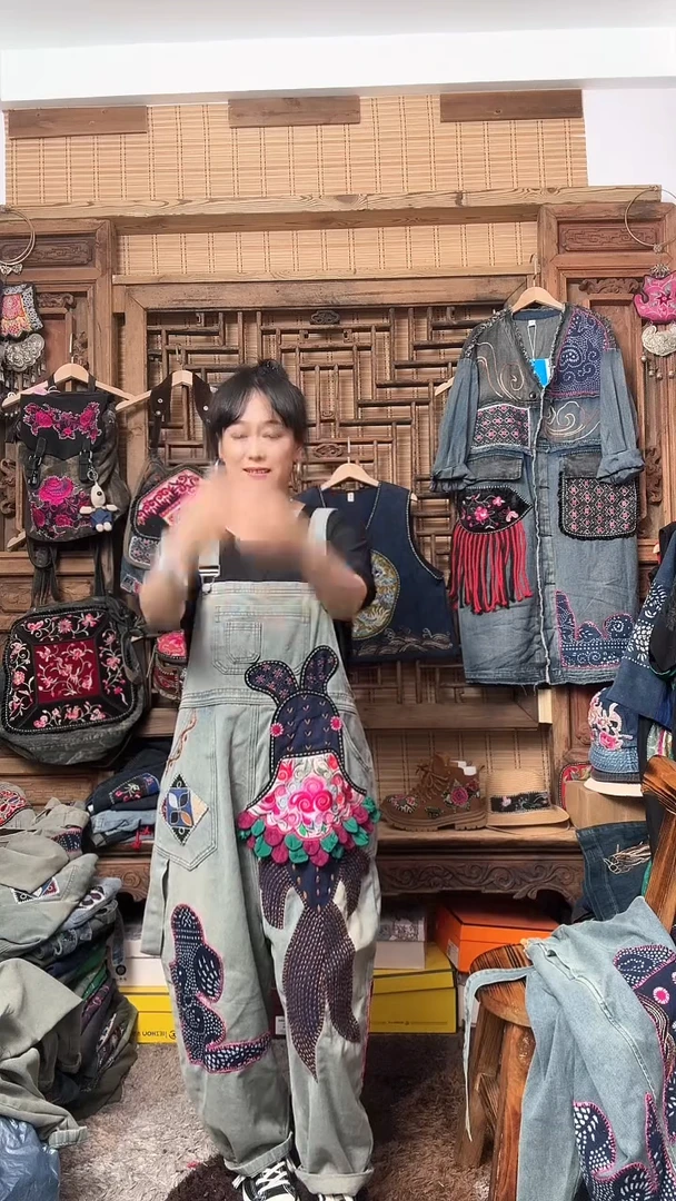 老绣手工背带裤 每件不同