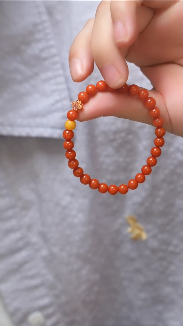 18K金镶嵌南红玛瑙珠宝奇石