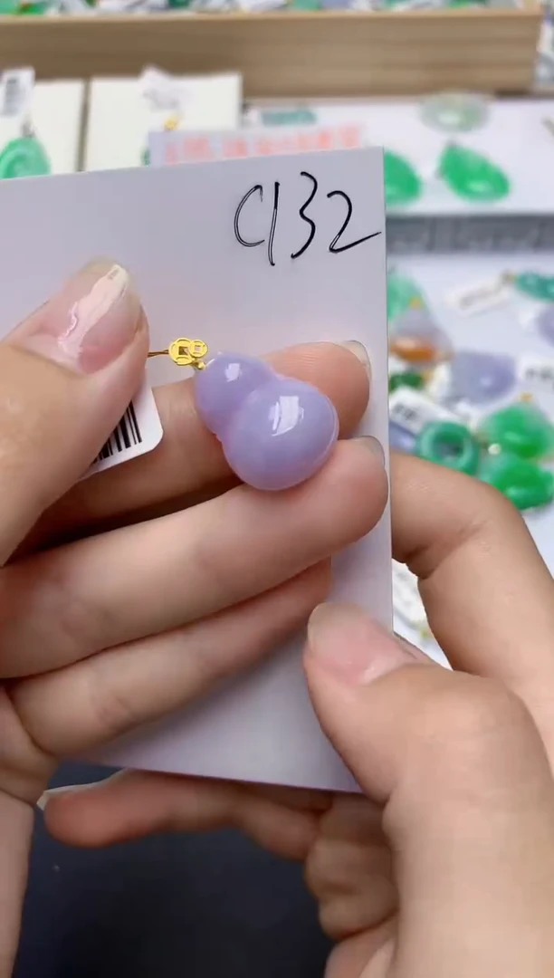 翡翠18K金镶嵌颈饰天然缅甸A货翡翠