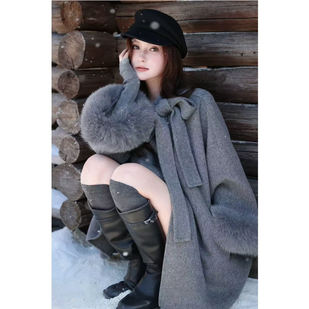 【千金归来】蝴蝶结领双面呢斗篷大衣S711184