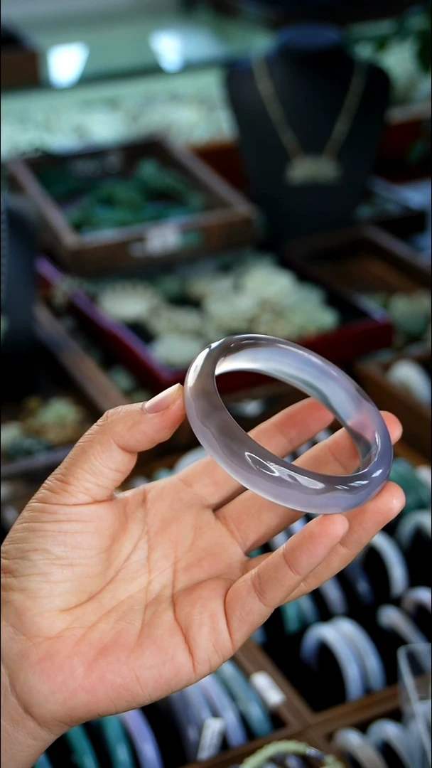 未镶嵌镯子玛瑙/玉髓T****?6.1