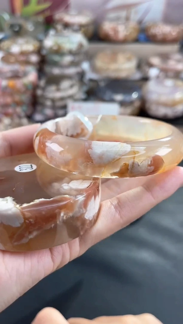 未镶嵌手镯石英质玉63