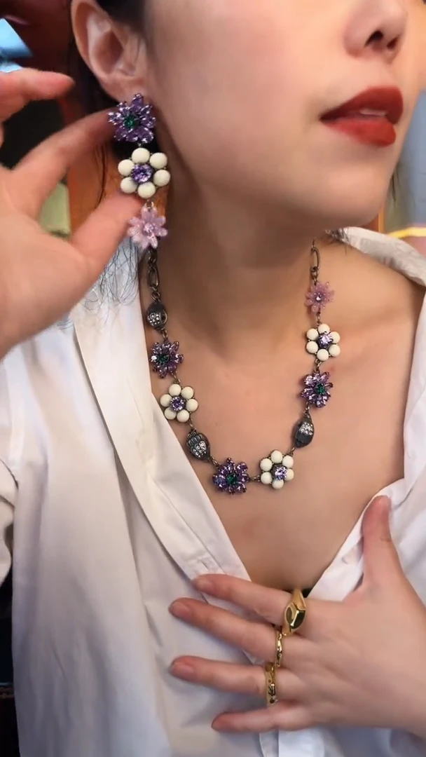 合金无合金无复古镶嵌款鹰头紫色花朵耳针