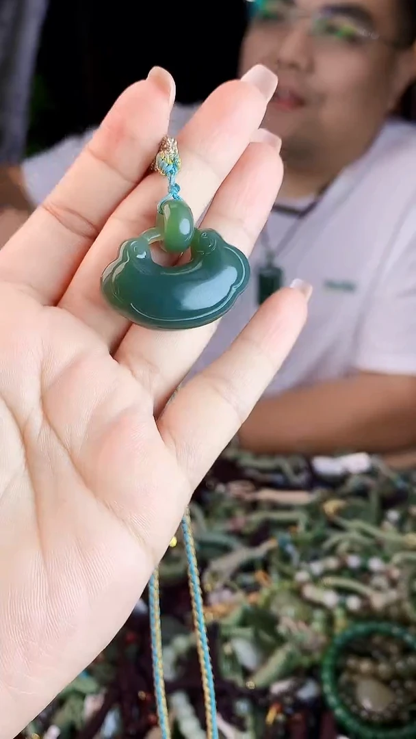 未镶嵌和田玉挂件多样性发货拍一发一