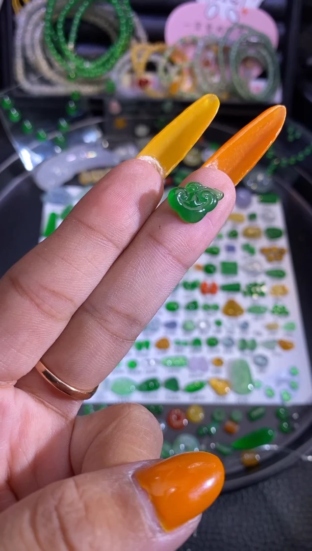 未镶嵌挂件翡翠如意