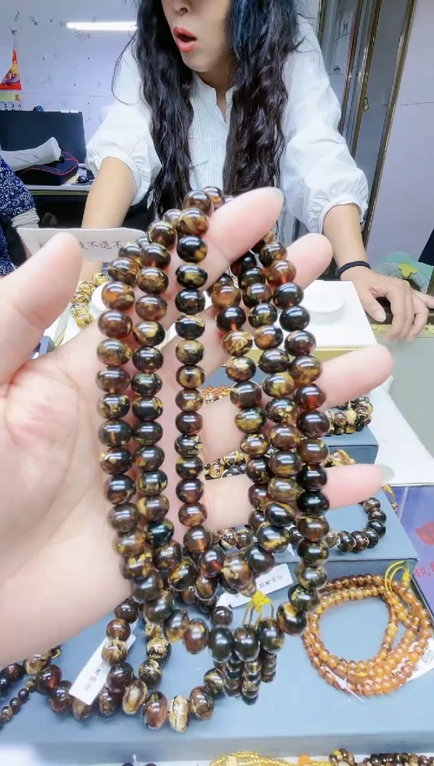 【闪购商品】琥珀颈饰未镶嵌9琥珀