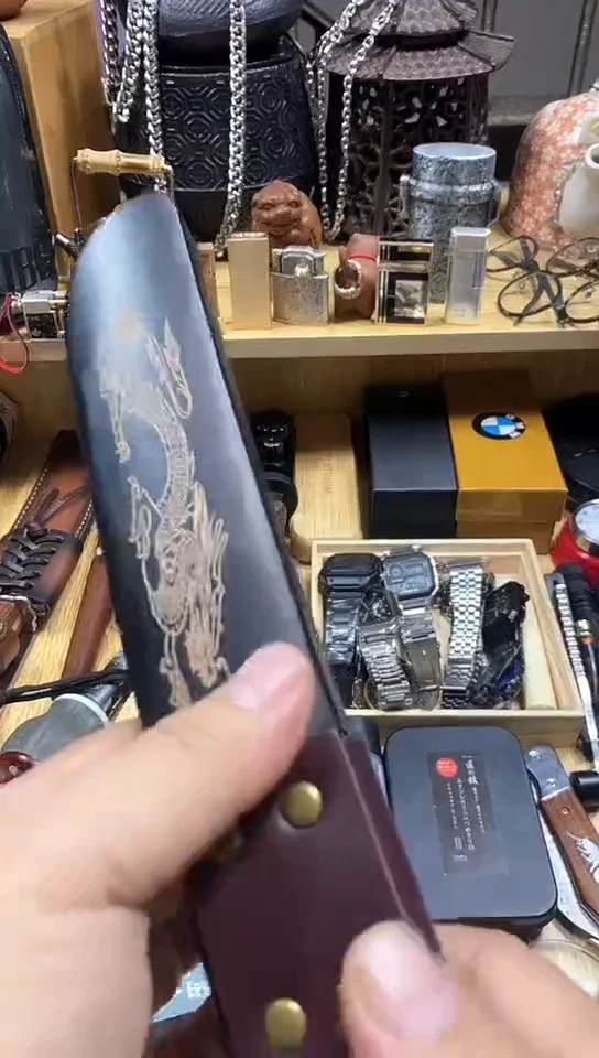 瓷片闪购商品  如图所示