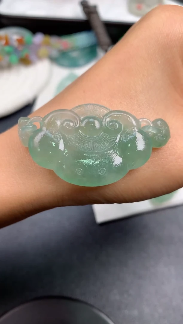 定制翡翠未镶嵌0113674372