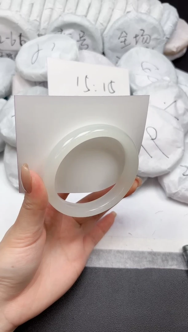 未镶嵌手镯石英质玉138-60