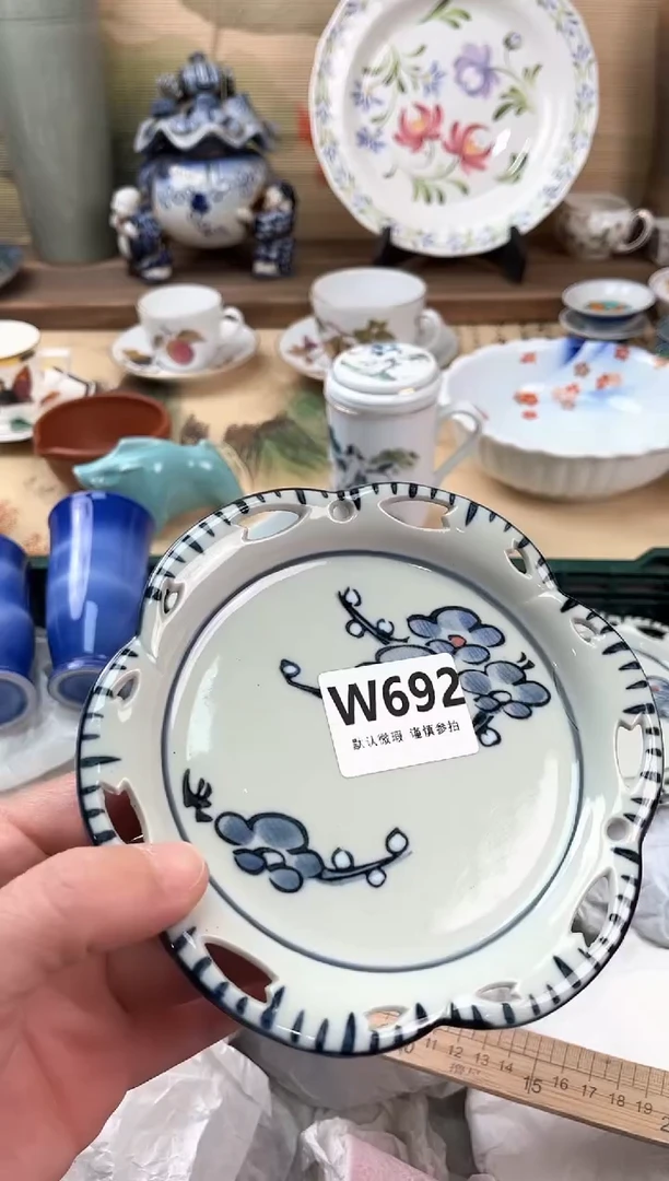 瓷片果**妈692