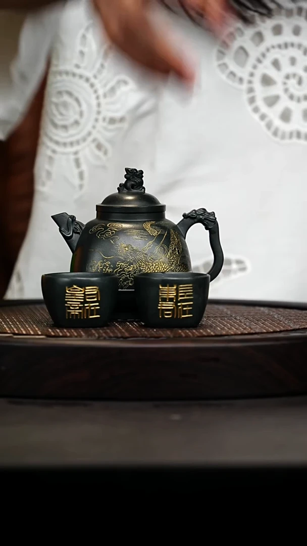 宜兴原矿高端紫砂 九龄君子兰300cc