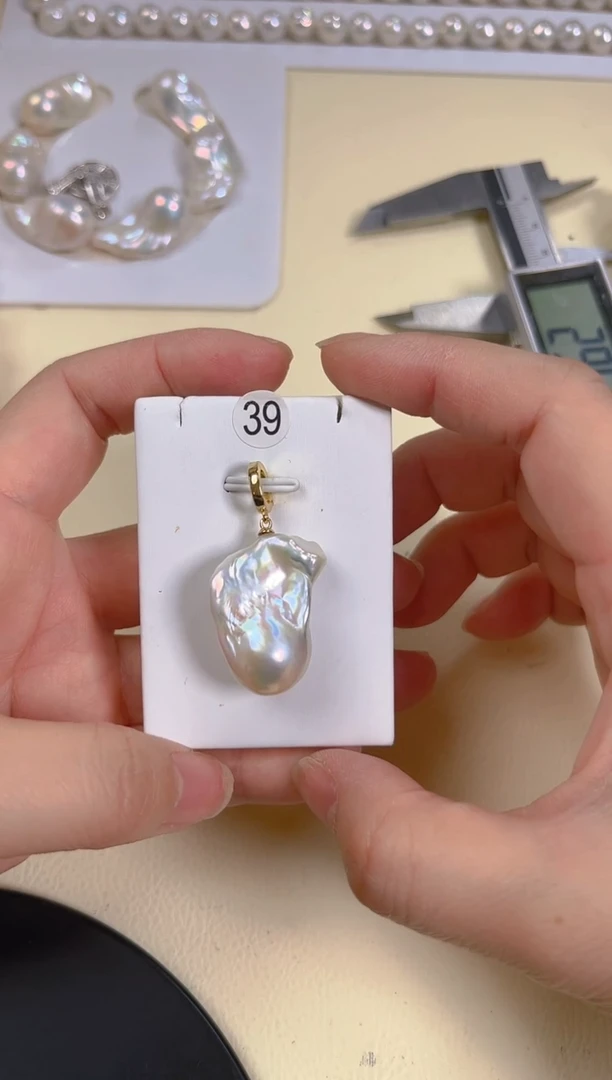 【闪购商品】淡水珍珠吊坠(不含链)银S925镶嵌巴洛克吊坠