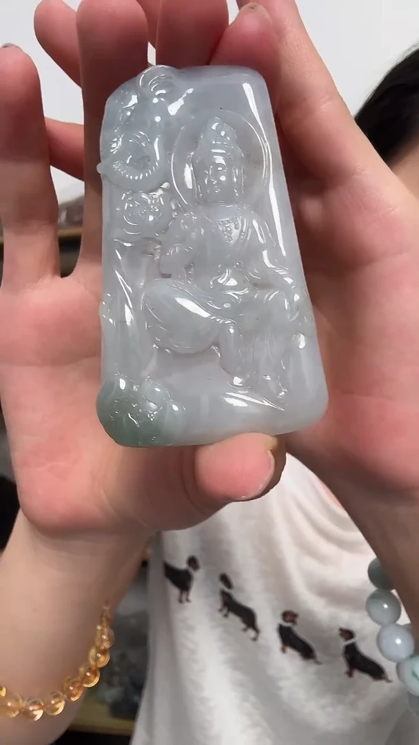 翡翠未镶嵌颈饰普贤