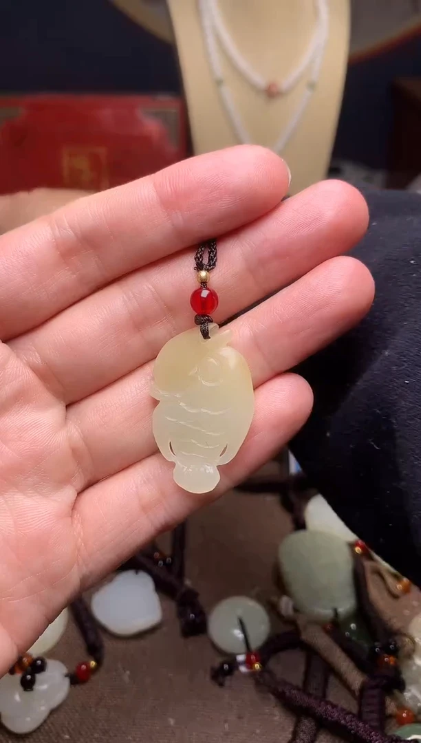 颈饰未镶嵌和田玉新疆料青海料清水和田玉吊坠