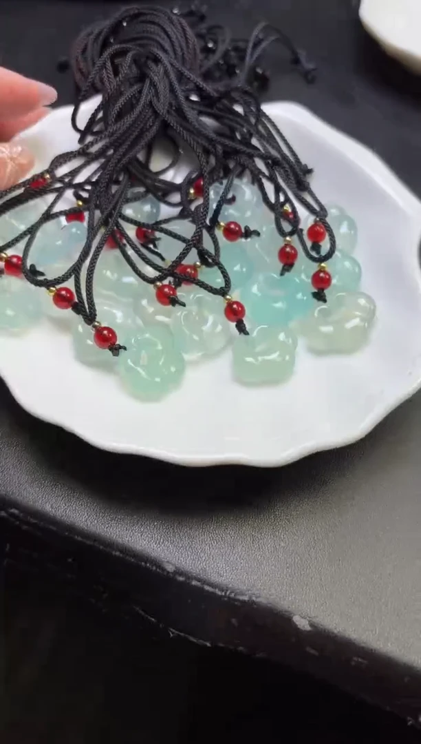 未镶嵌颈饰玛瑙/玉髓多样性发一件1109-14653