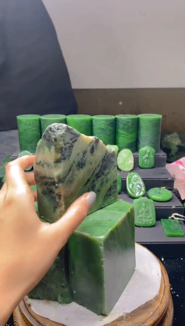 未镶嵌和田玉（碧玉）珠宝半成品1