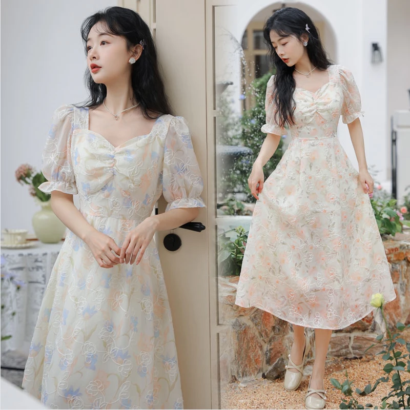 9963温柔法式方领连衣裙子女夏季2025新款刺绣收腰茶歇气质长裙