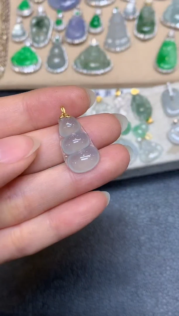 颈饰18K金镶嵌翡翠【24小时鉴赏期】福豆【无服务费