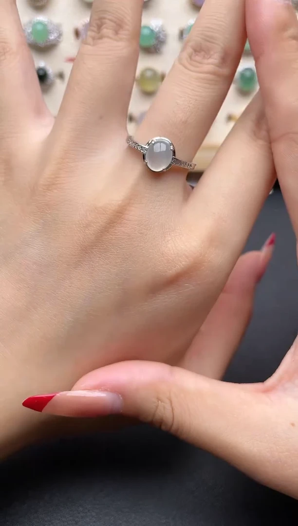 【闪购商品】翡翠戒指银S925镶嵌一物一证一礼盒