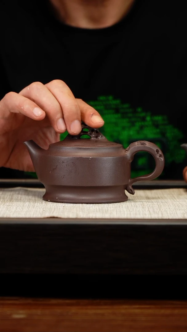 茶壶紫砂四底监制磐石