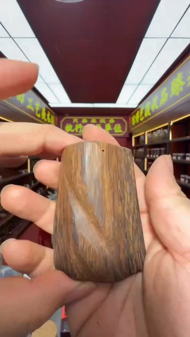 沉香手把件越南大叻多样性发一