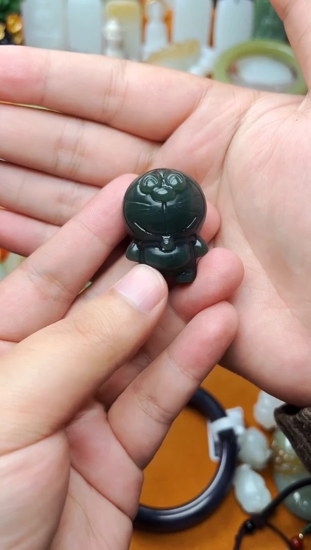 【闪购商品】和田玉颈饰未镶嵌叮当猫