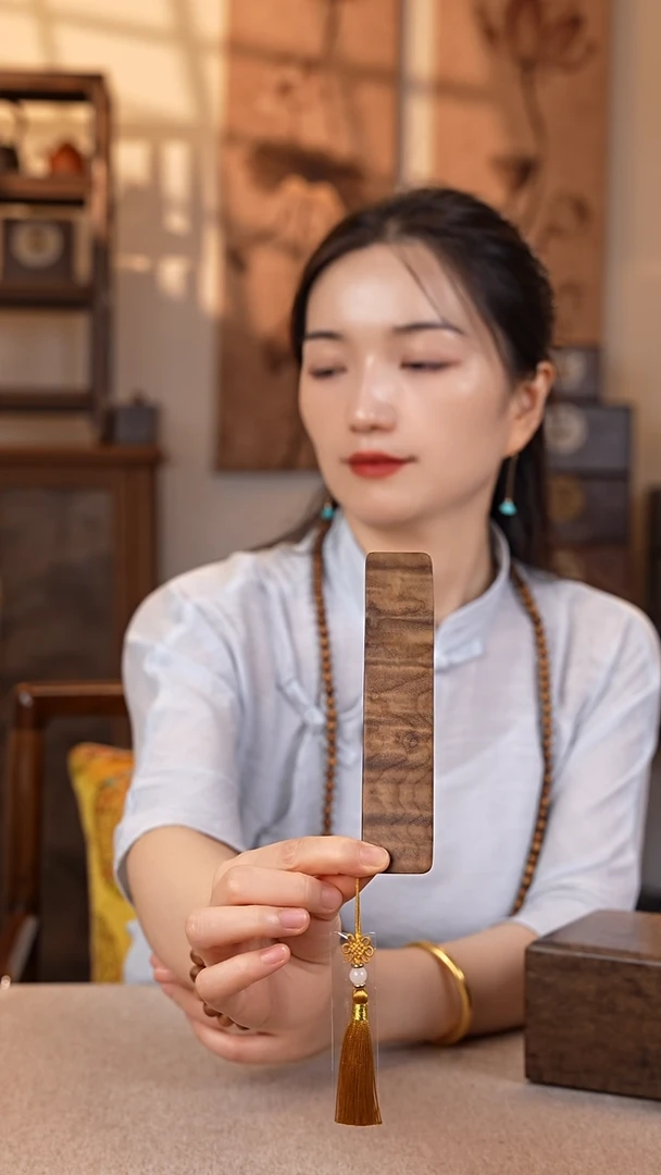 乌木类家具金丝楠枯木 满纹书签