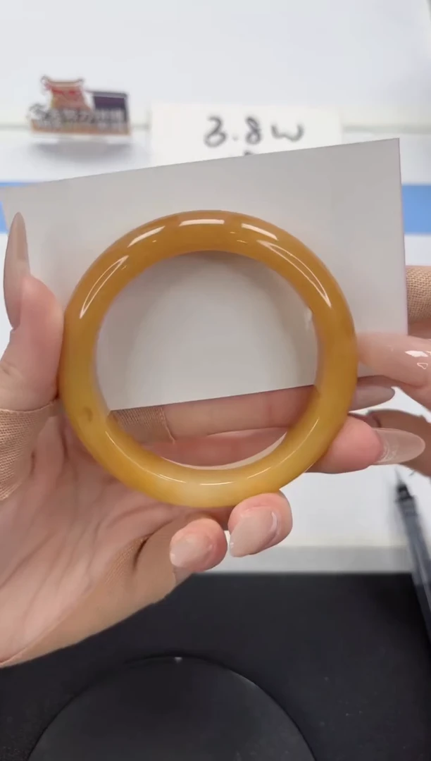 【闪购商品】石英质玉手镯未镶嵌A360-57