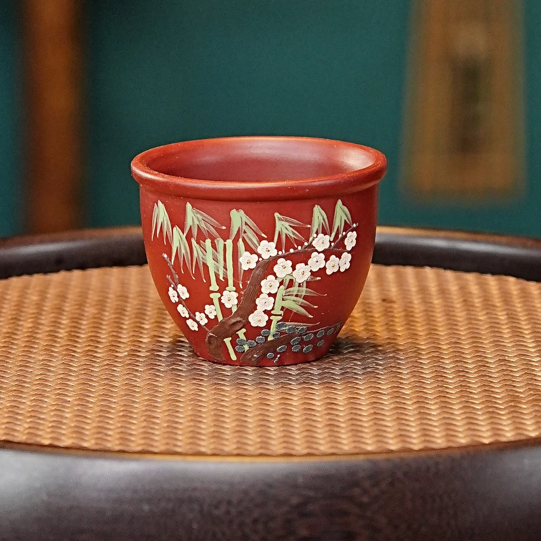 宜兴全手工紫砂茶具 原矿大红袍泥料堆绘岁寒三友主人杯品茗杯