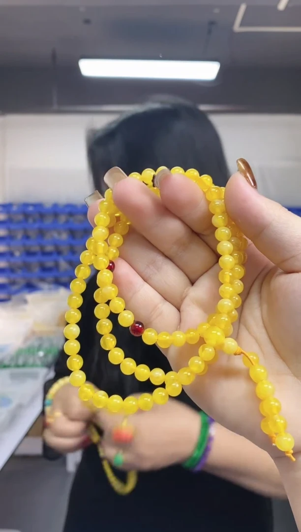 【闪购商品】蜜蜡裸石未镶嵌多样性发其一颜色微差