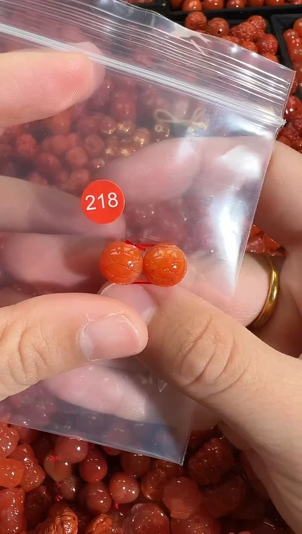 颈饰未镶嵌南红玛瑙1