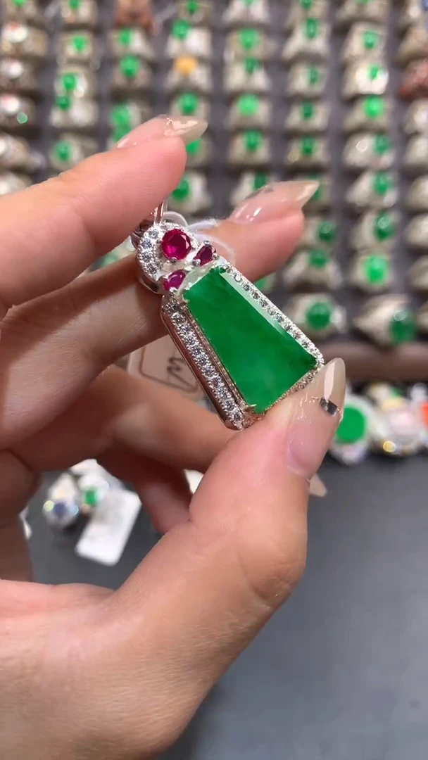 定制翡翠未镶嵌天然缅甸A货翡翠   7.10