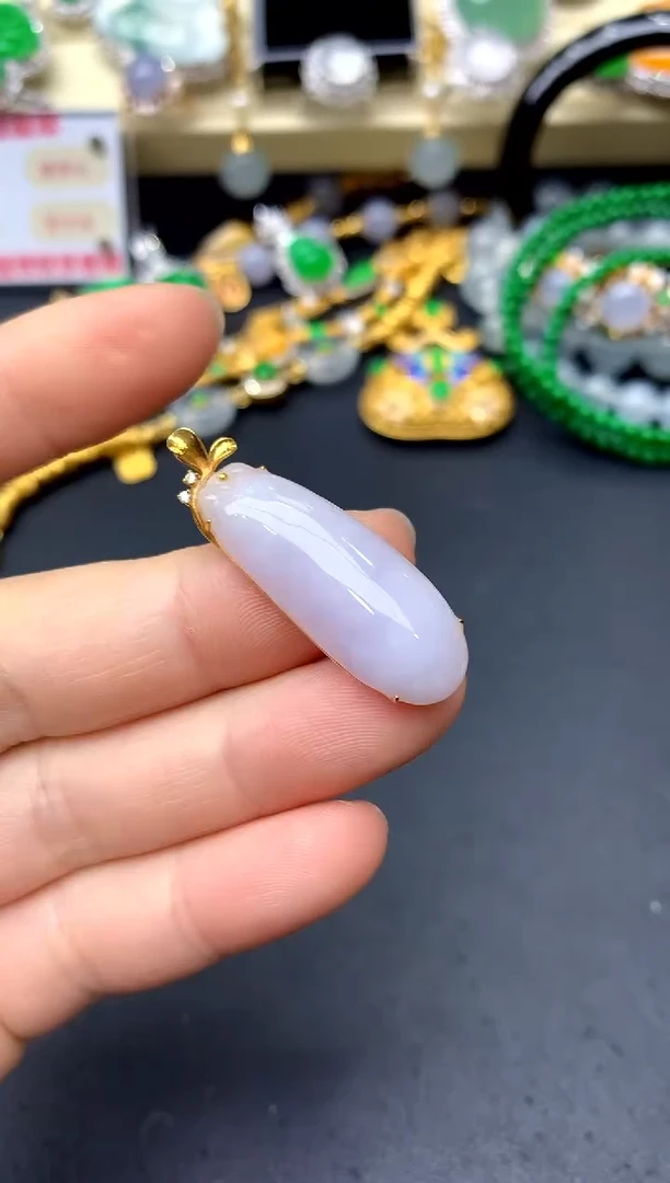 颈饰18K金镶嵌翡翠6 -中国好珍宝