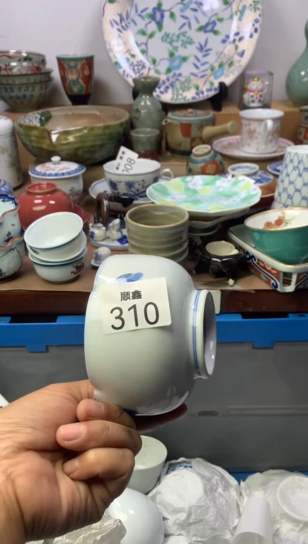 Q****0顺鑫工艺品店闪购