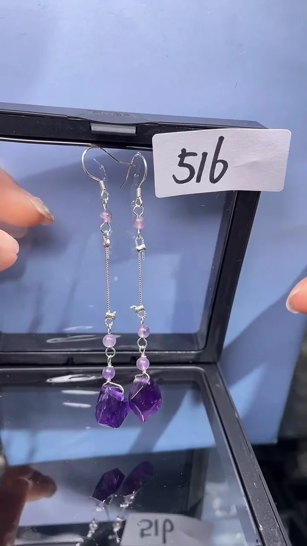 未镶嵌耳饰水晶喜欢拍