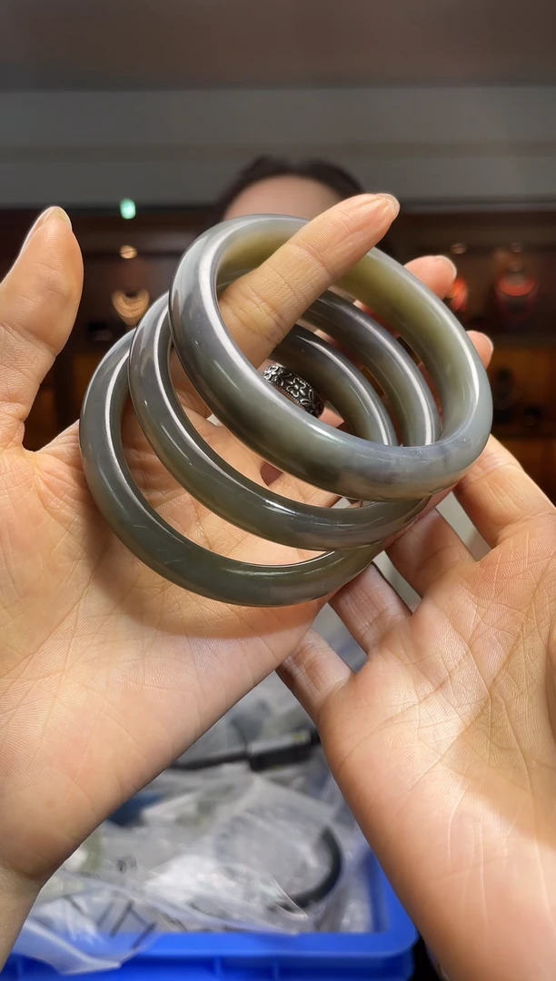 未镶嵌手镯和田玉（多样性发一件）圈口*57-58-59