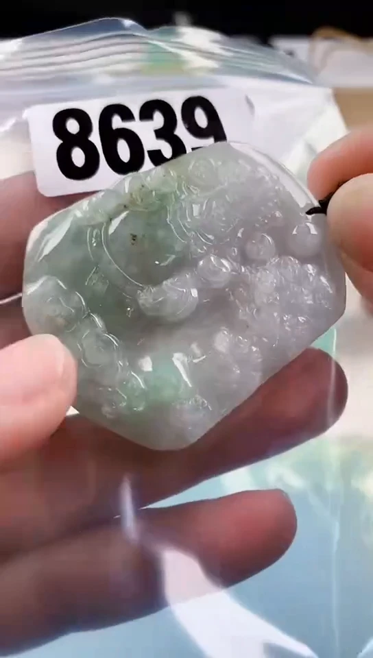 【闪购商品】翡翠挂件未镶嵌天然翡翠吊坠挂件