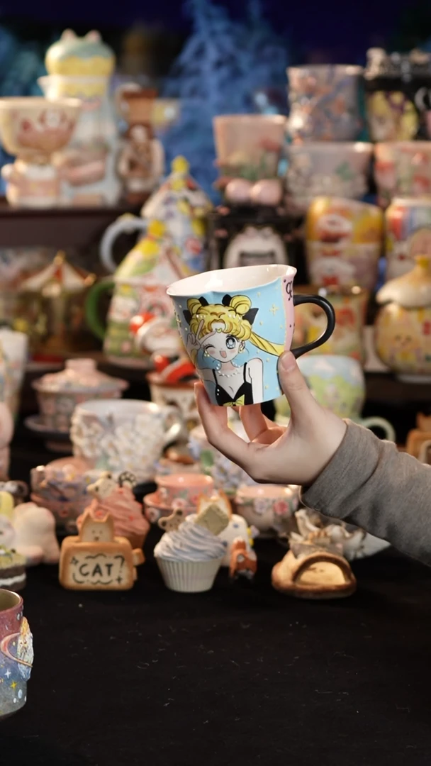 摆件陶景德镇釉下彩手绘设计师款陶瓷