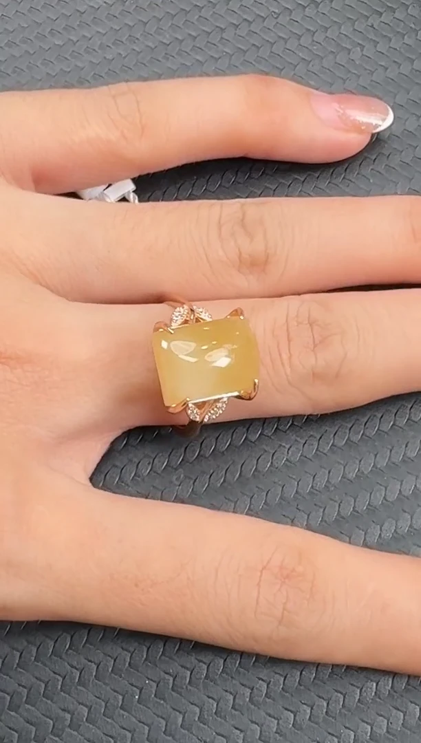 和田玉戒指未镶嵌若羌微色差糖白戒指