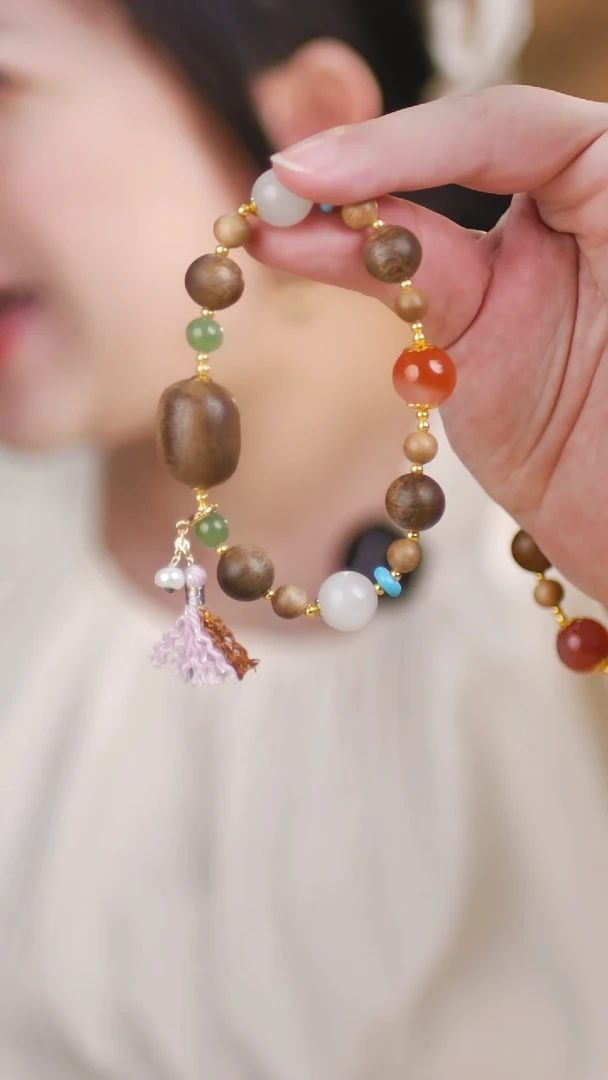 玛瑙/玉髓手串未镶嵌（星系白奇楠单圈）