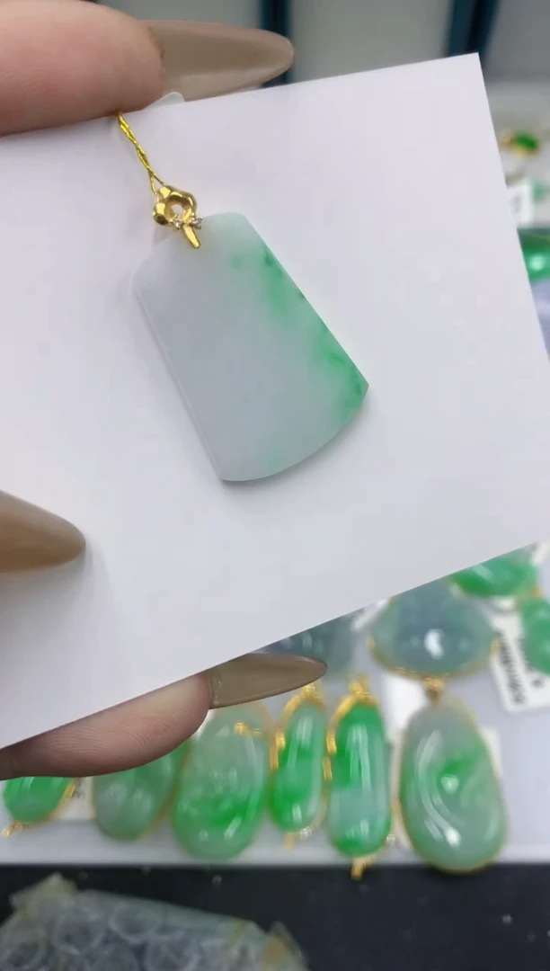 颈饰未镶嵌翡翠111111