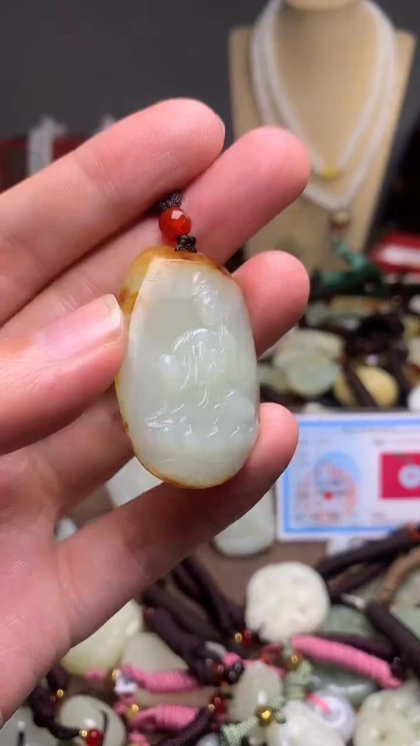颈饰未镶嵌和田玉新疆料青海料清水和田玉吊坠