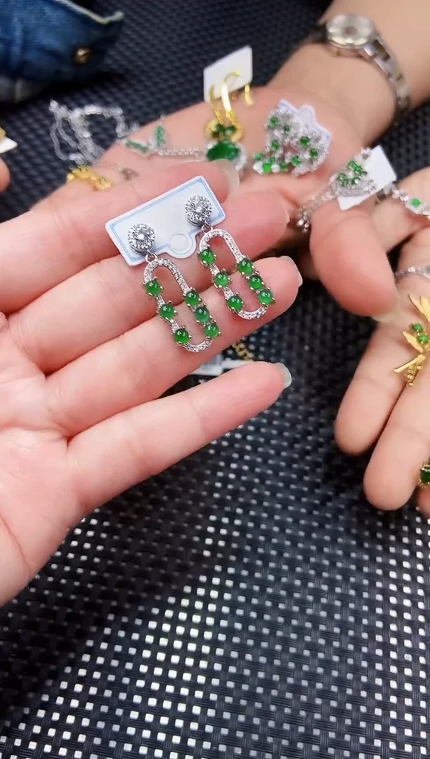 【闪购商品】翡翠耳饰未镶嵌11111111