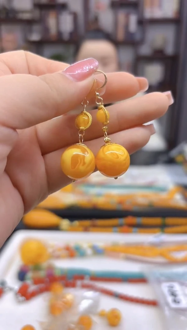 【闪购商品】蜜蜡耳饰14K金镶嵌耳坠E496