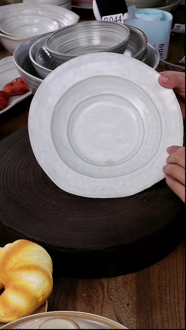 瓷8.5"手工团圆异形汤盘