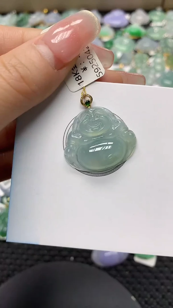 颈饰18K金镶嵌翡翠a货支持复检百元以上9元证书费自理