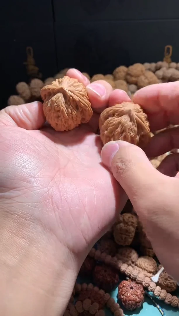 【闪购商品】文玩核桃吊坠7000000000