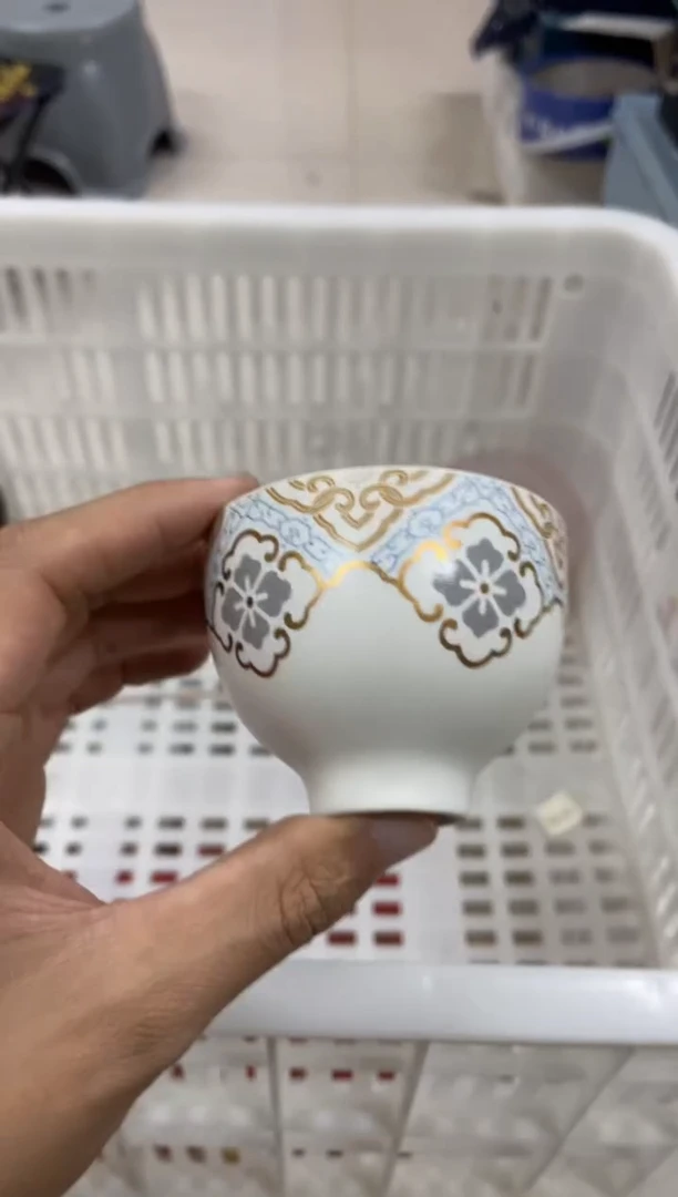 杯无运费险有瑕疵的摄影的产品有使用过的痕迹有点脏介意勿拍