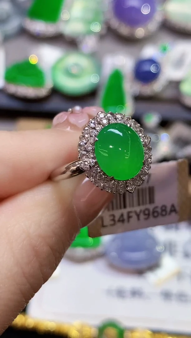 18K金镶嵌戒指翡翠CY