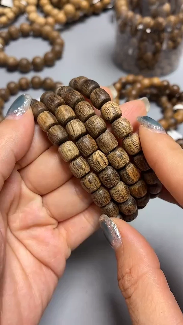 沉香手串绒*菩萨棋老型单圈0.8+多样性发其一